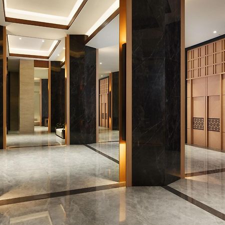 Hotel Santika Блітар Екстер'єр фото